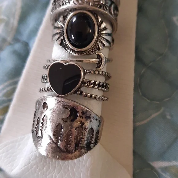 NWT Free People Stacking Ring Set - Picture 4 of 12